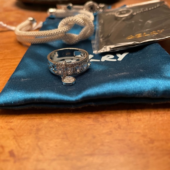 Jewelry set NWT open to reasonable offers! - Picture 2 of 5